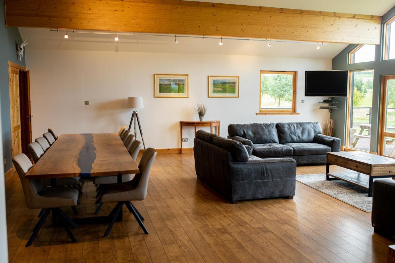 Five-Bedroom Lodge Kingennie Court South