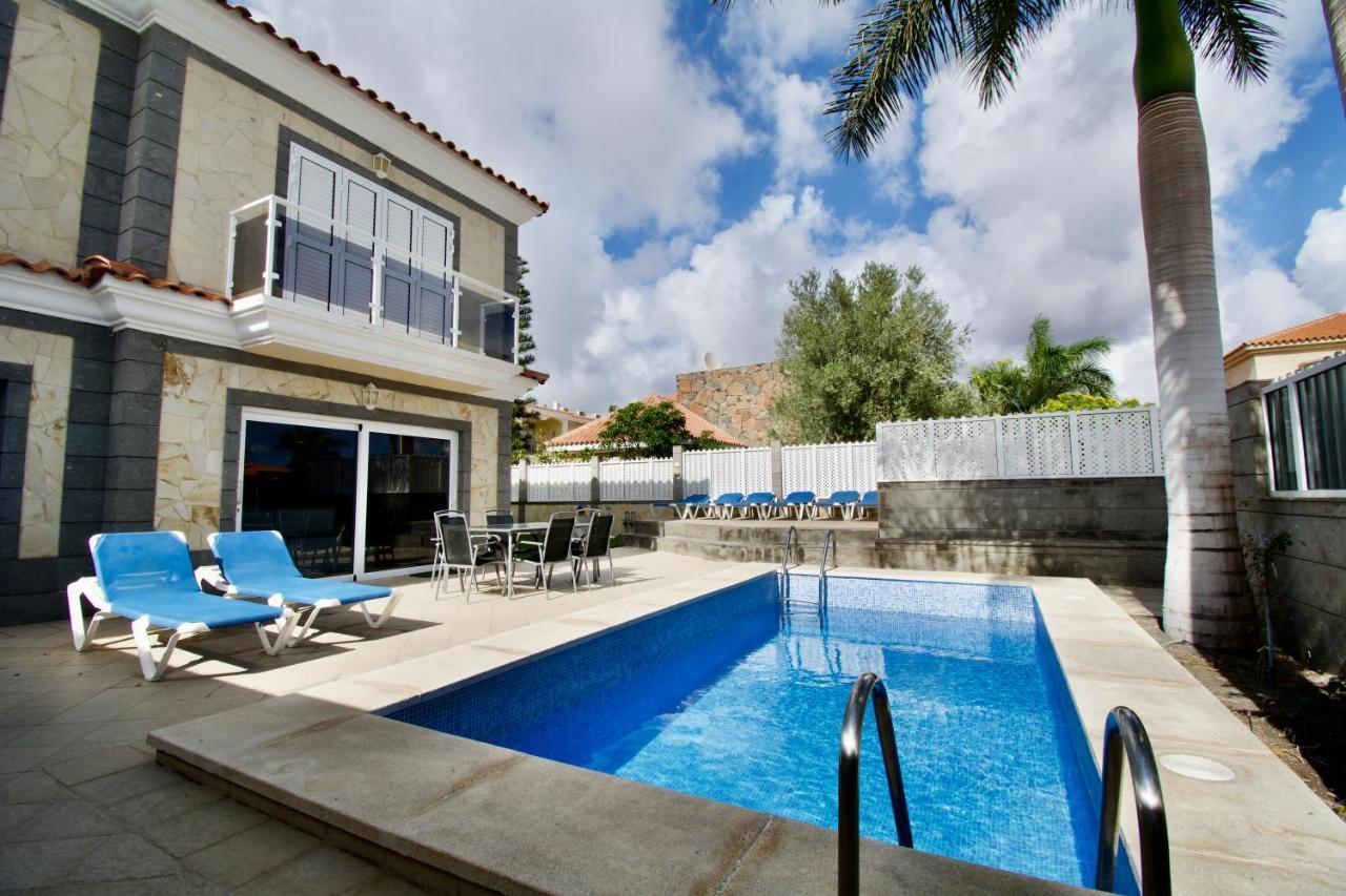 Villa with Private Pool,1067992666:JPEG