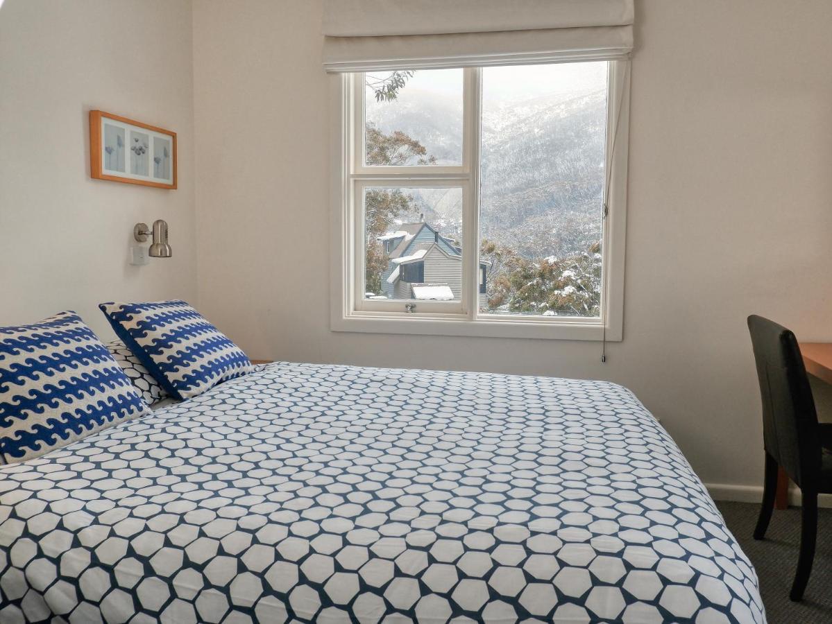Standard Queen or Twin Room