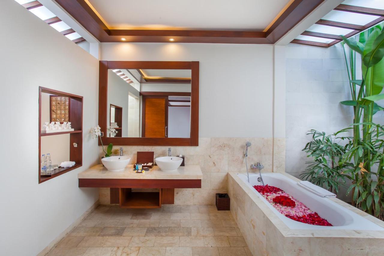 Two Bedroom Deluxe Private Pool Villa Shuttle to Jimbaran Area