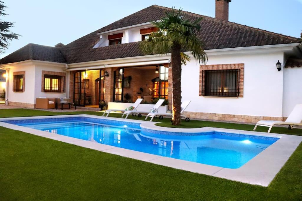 Villa con piscina privada