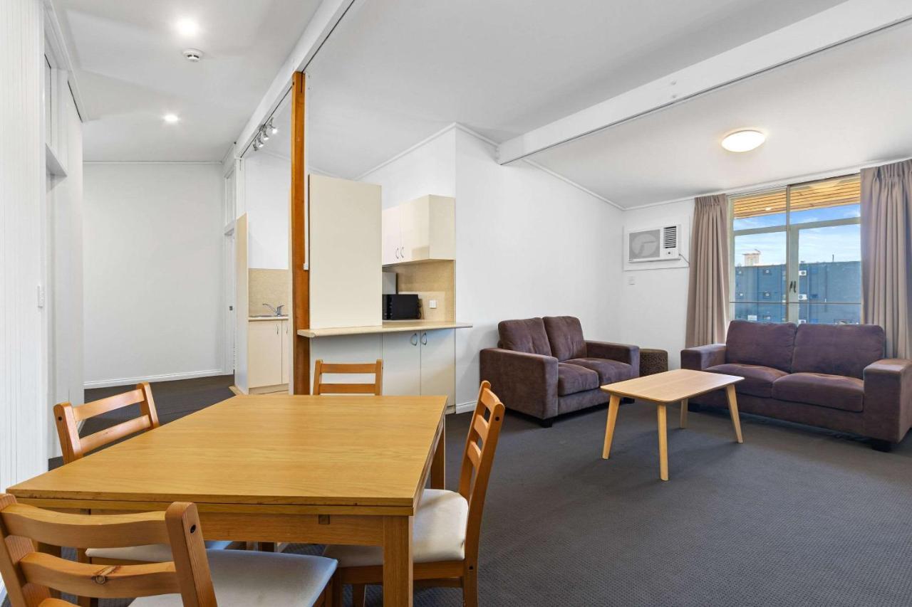3 Bedroom with Free Wifi and Parking