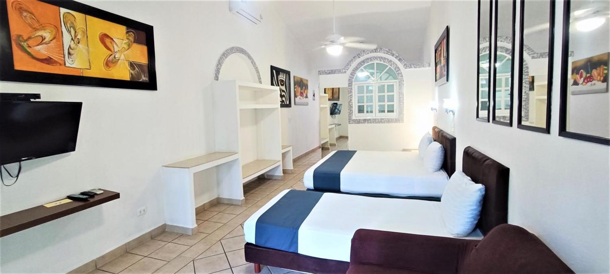 Deluxe Studio