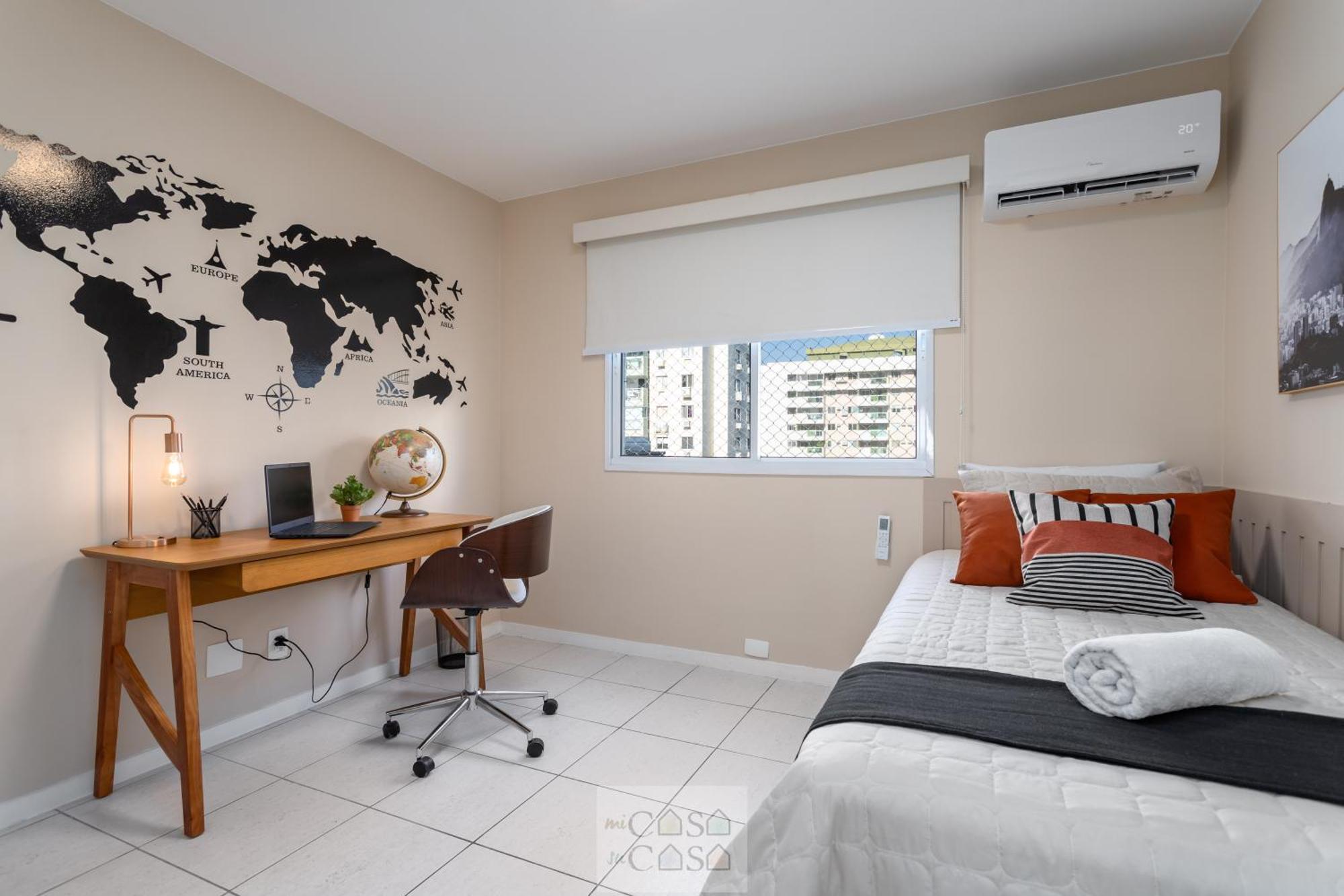 Apartamento com Varanda