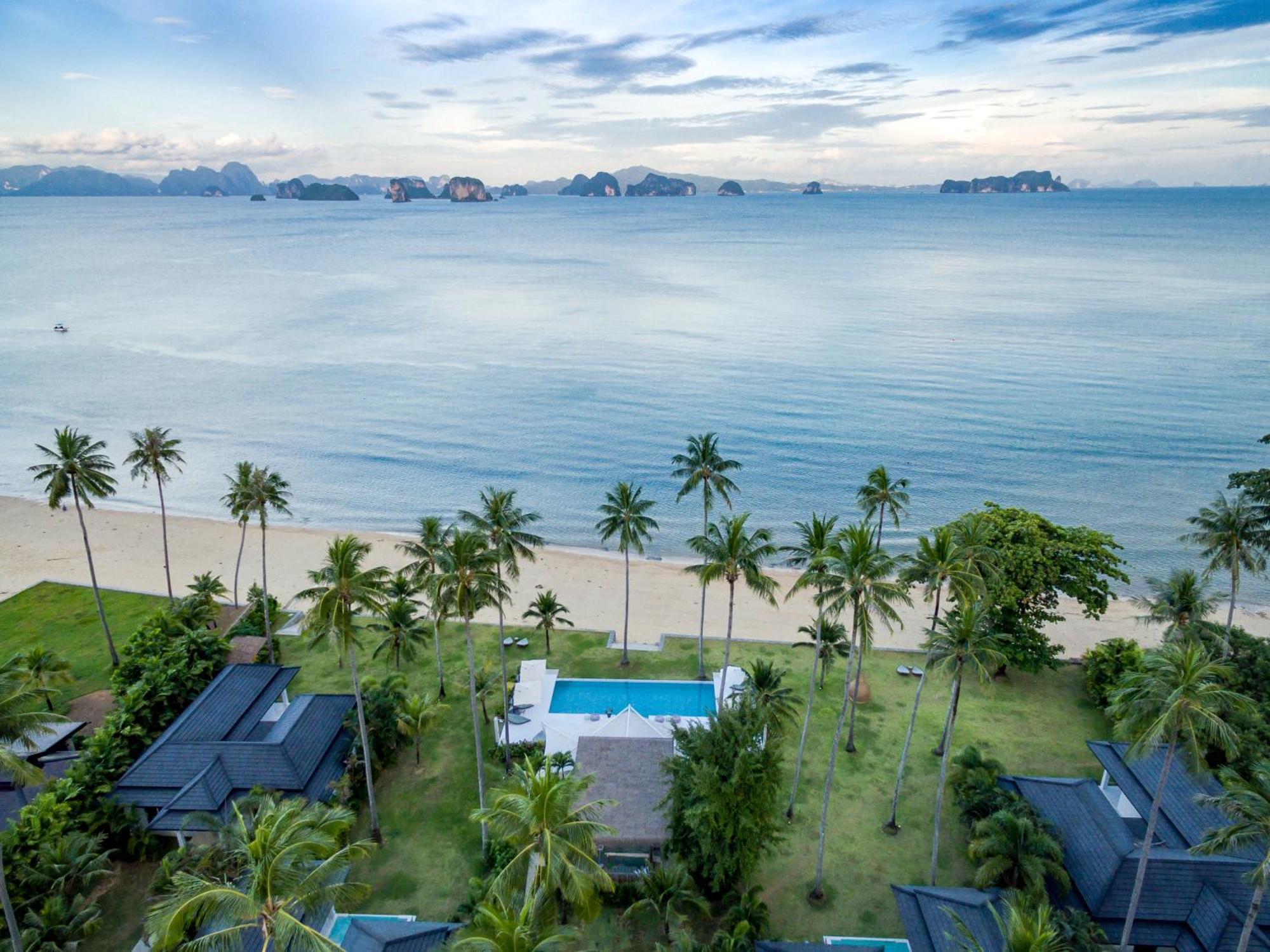 Villa - Beach Front