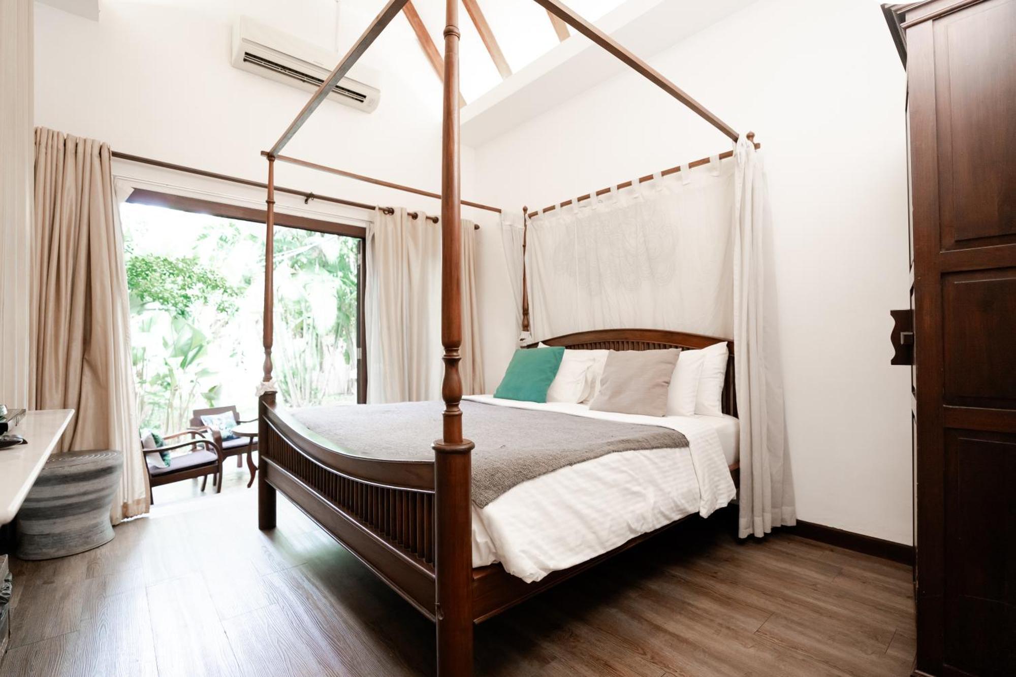 Private Villa 6 Bedrooms