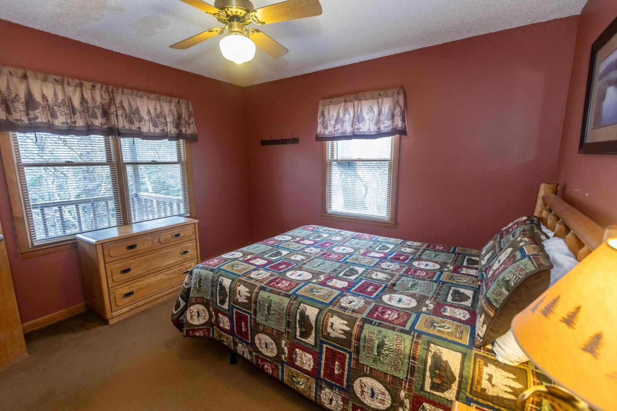 Two-Bedroom Cottage Lake View