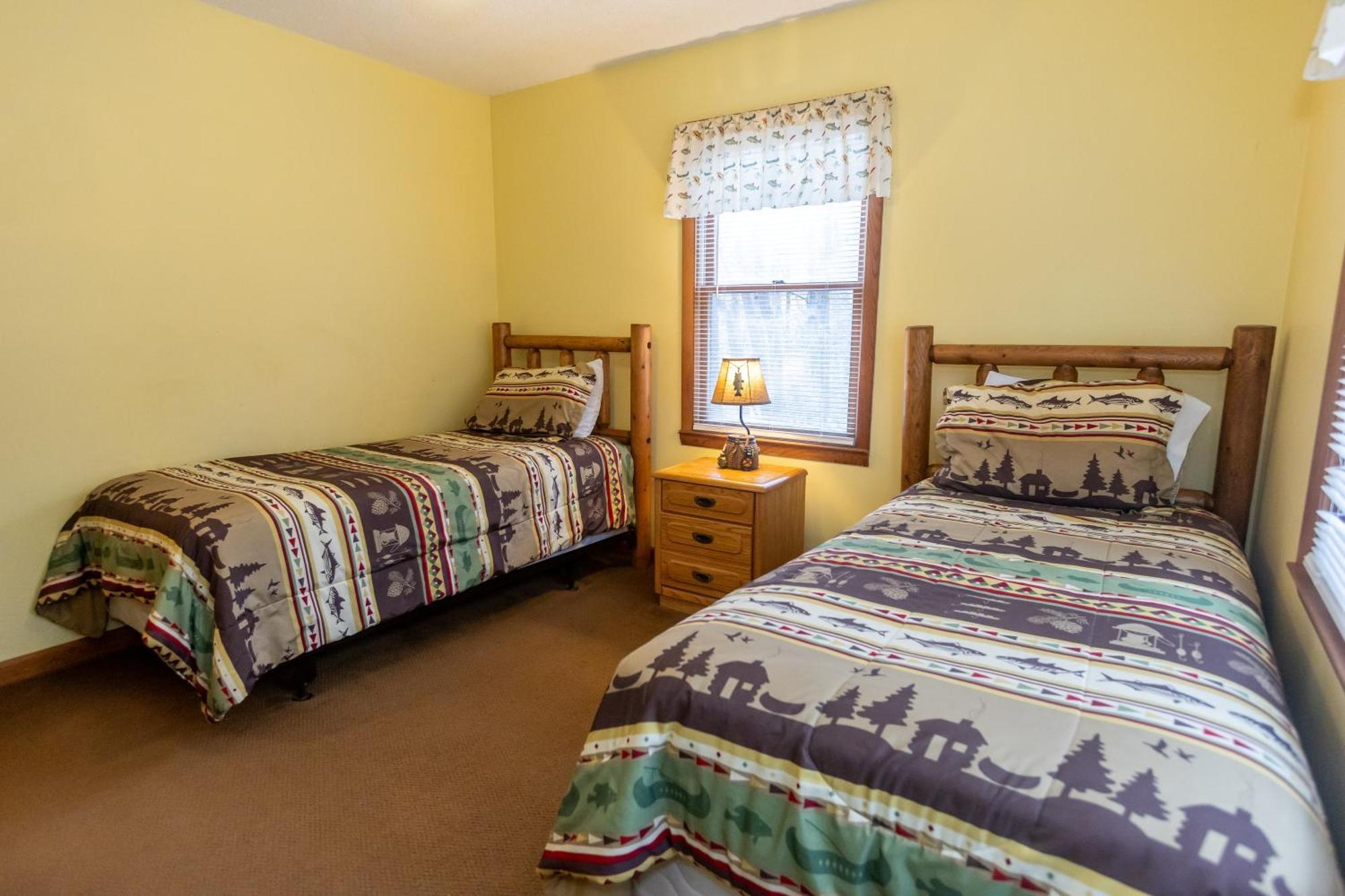 Two-Bedroom Cottage Lake View