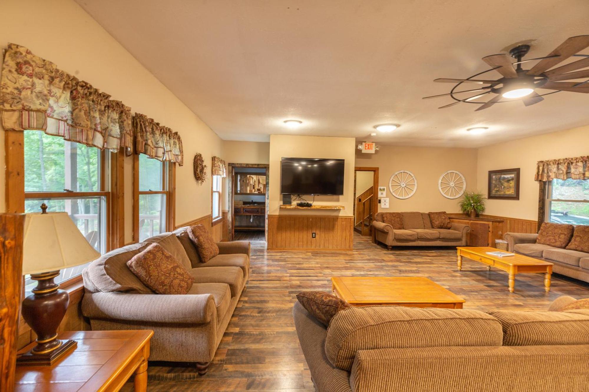 Deluxe Bungalow