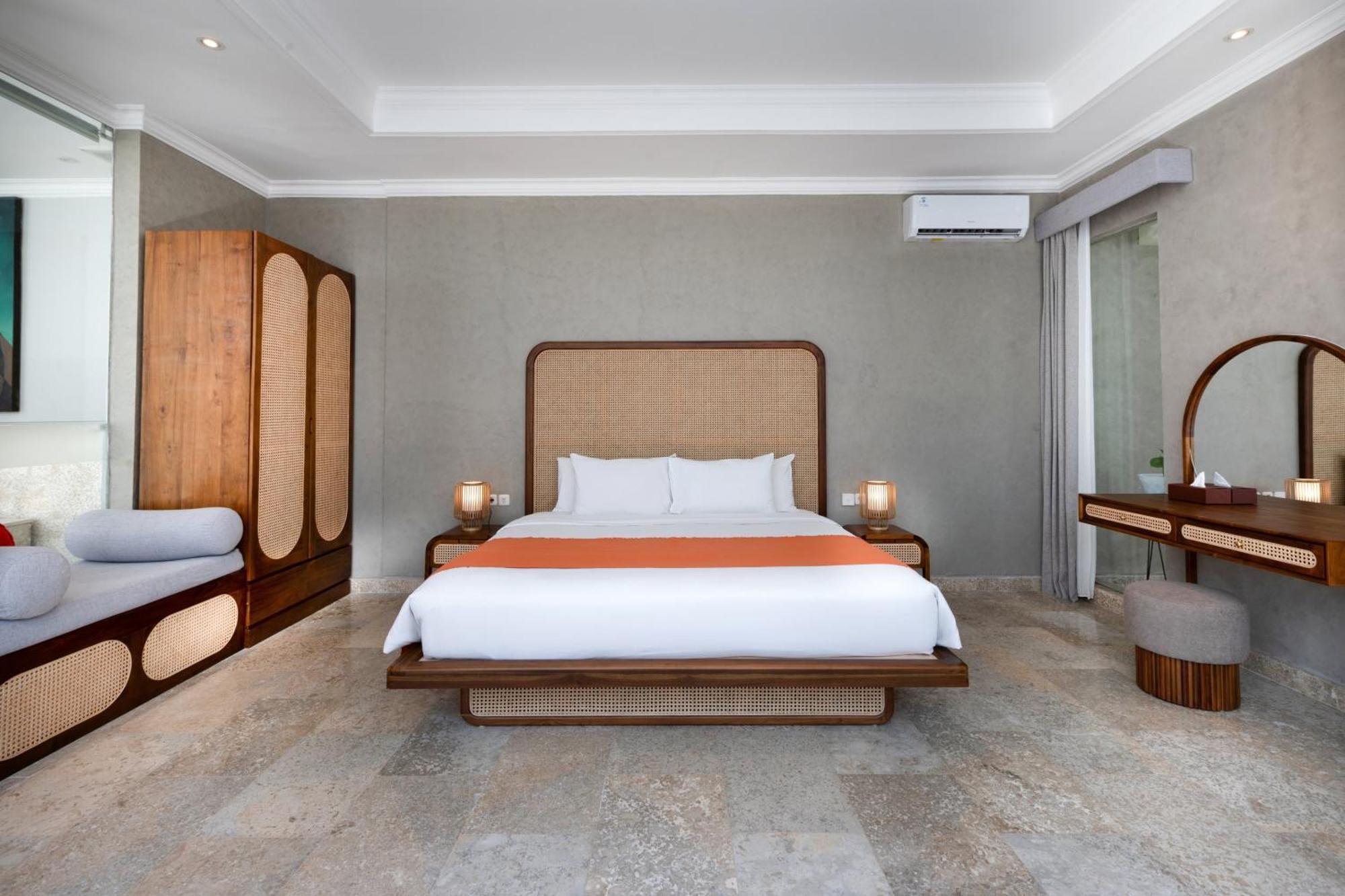 One Bedroom Standard Pool Villa - Double