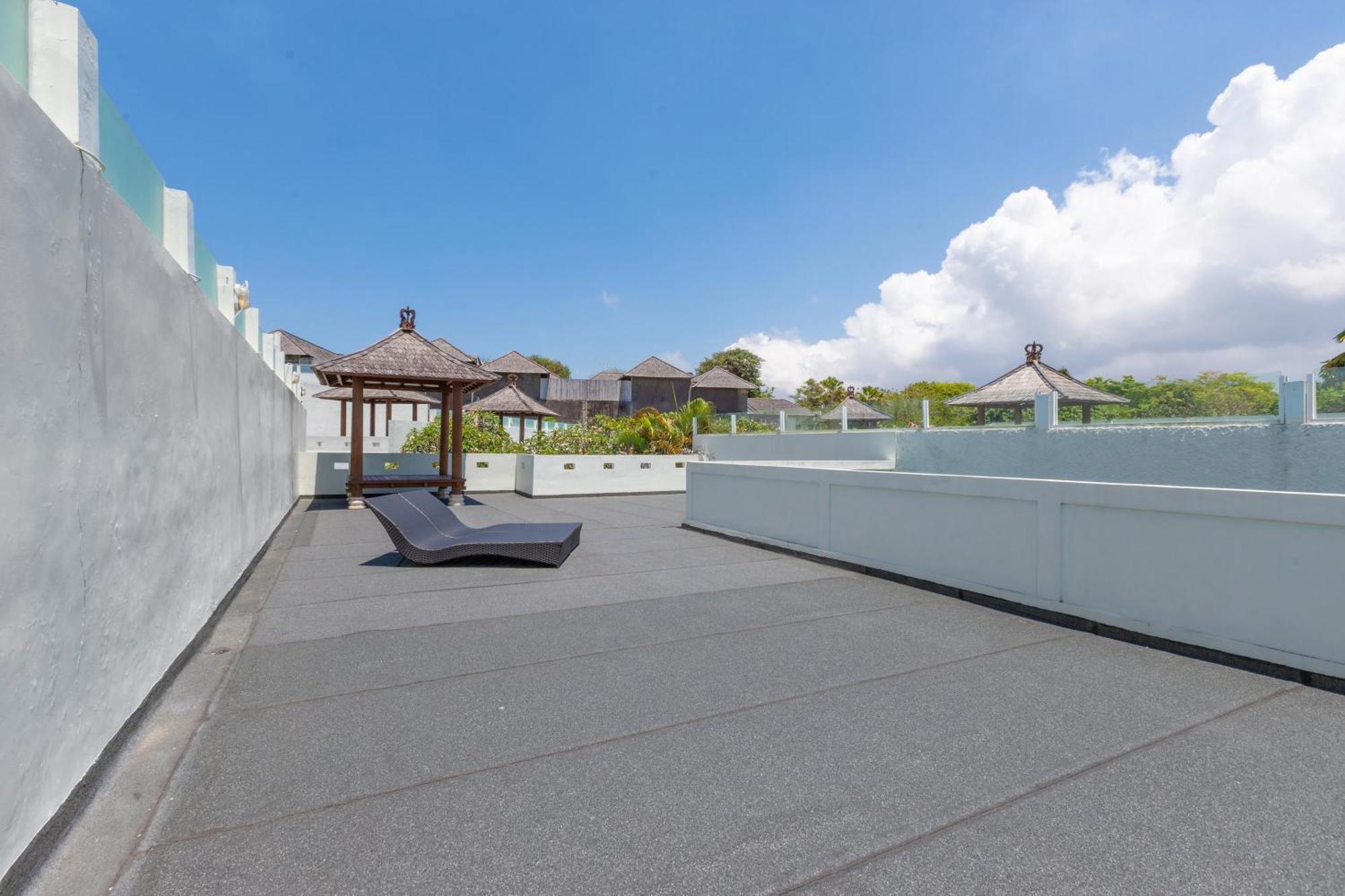 One Bedroom Standard Pool Villa - Twin
