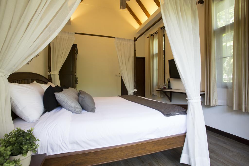 Private Villa 6 Bedrooms