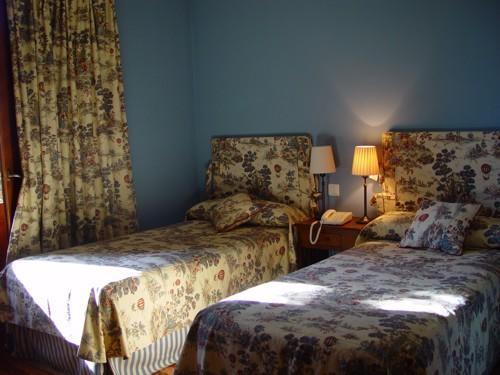 Standard Twin Room with Garden View,394543869:JPEG