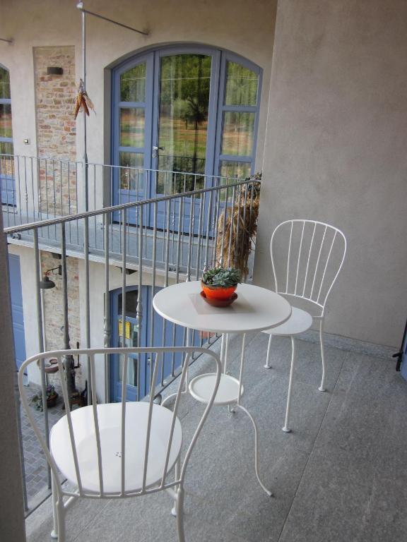 One-Bedroom Apartment Terrace,1593658801:JPEG
