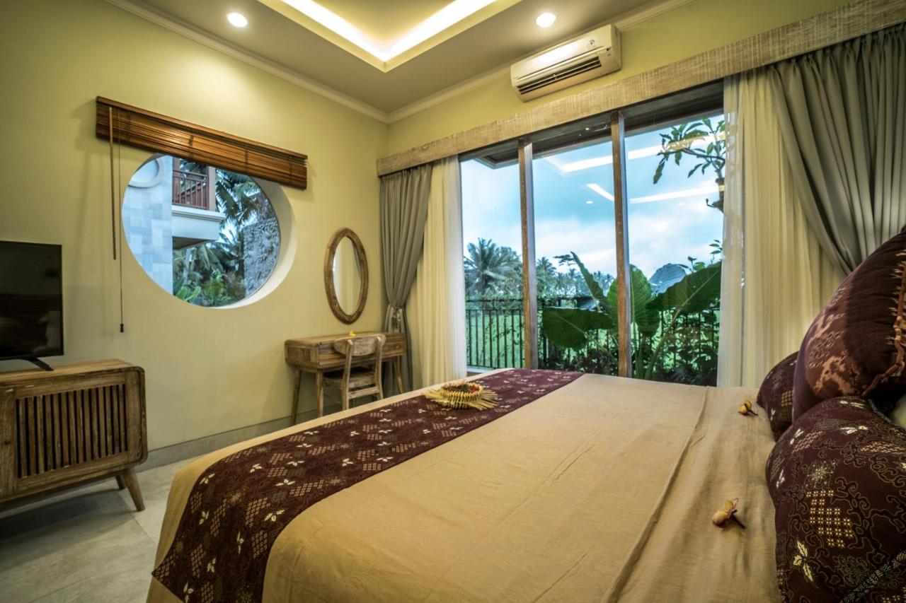 Deluxe King Suite