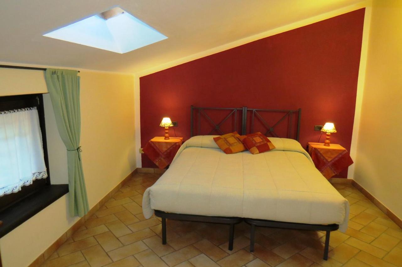 Double or Twin Room with Private Bathroom,764065753:JPEG