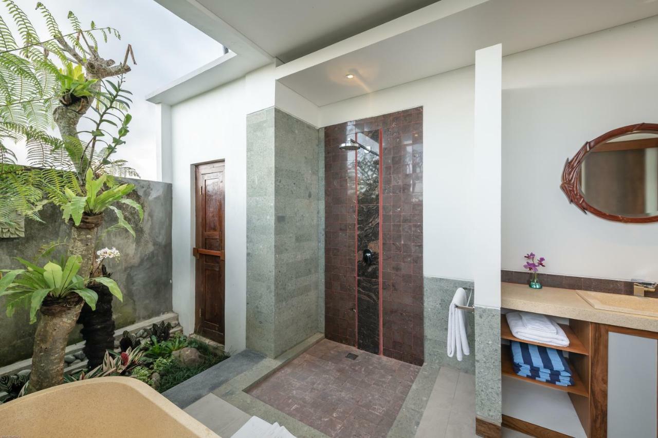 One-Bedroom Shared Pool
