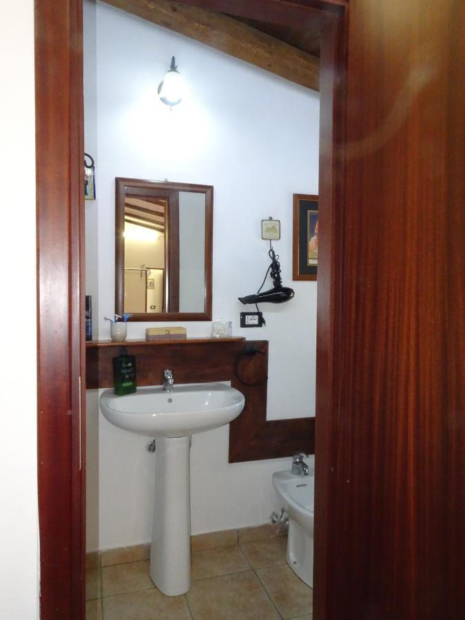 Camera Matrimoniale/Doppia con Letti Singoli con Vista