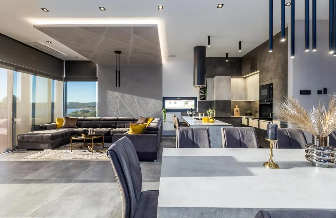 Villa Vie-1