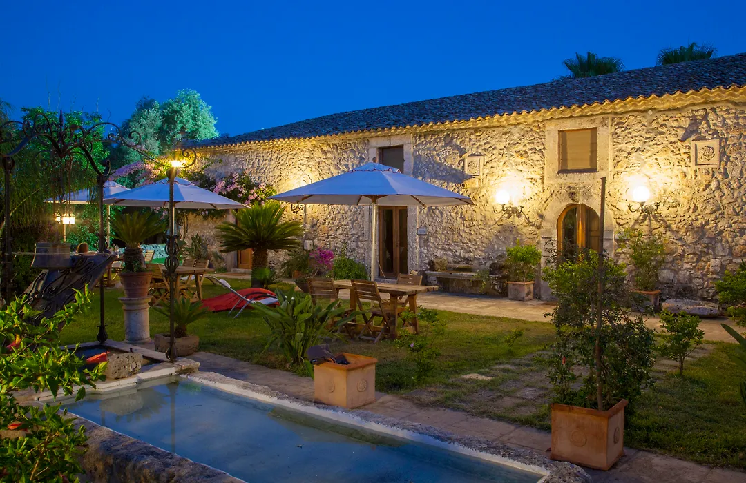 Villa Dei Papiri Fonte Ciane-1