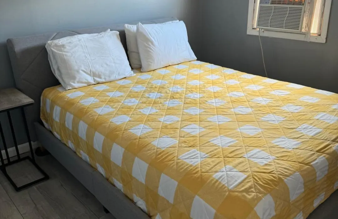 12 Ashworth Ave Suites-1