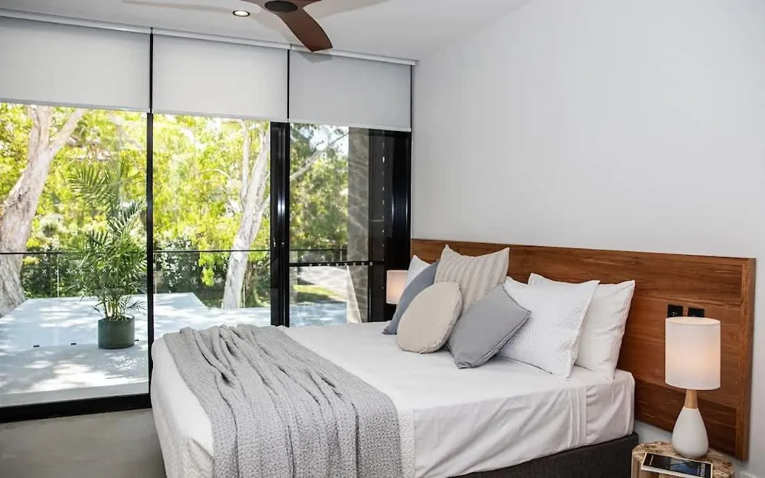 Azure Port Douglas - Luxurious & Modern-1