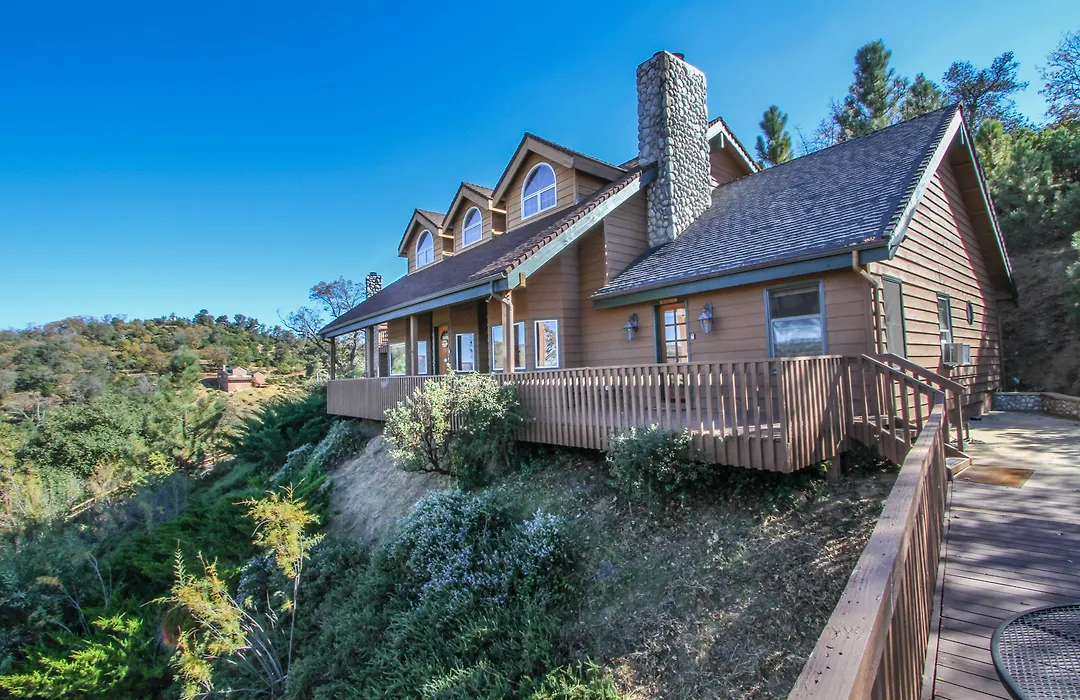 Tucker Peak Lodge-1