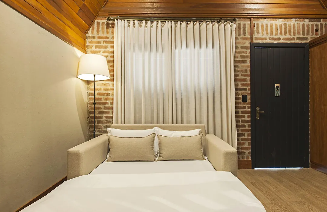 Hotel Fioreze Chales-1