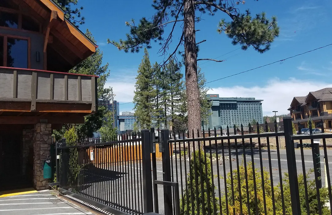 Gondola Lodge With Free Beach Voucher-1