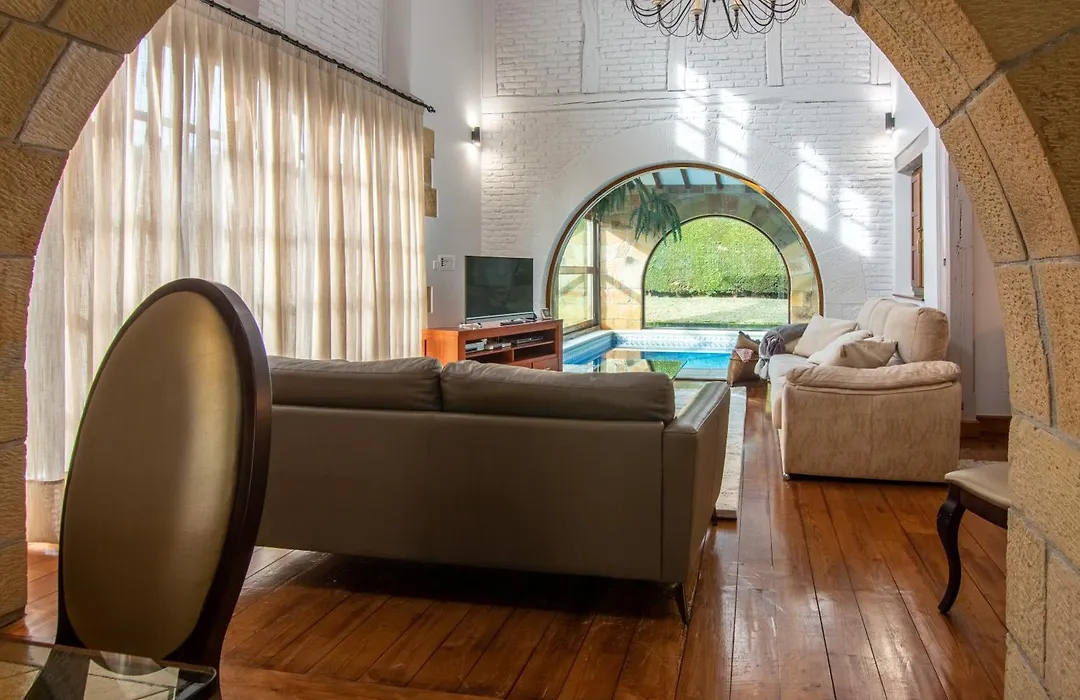 Luxury Villa Esmeralda-1