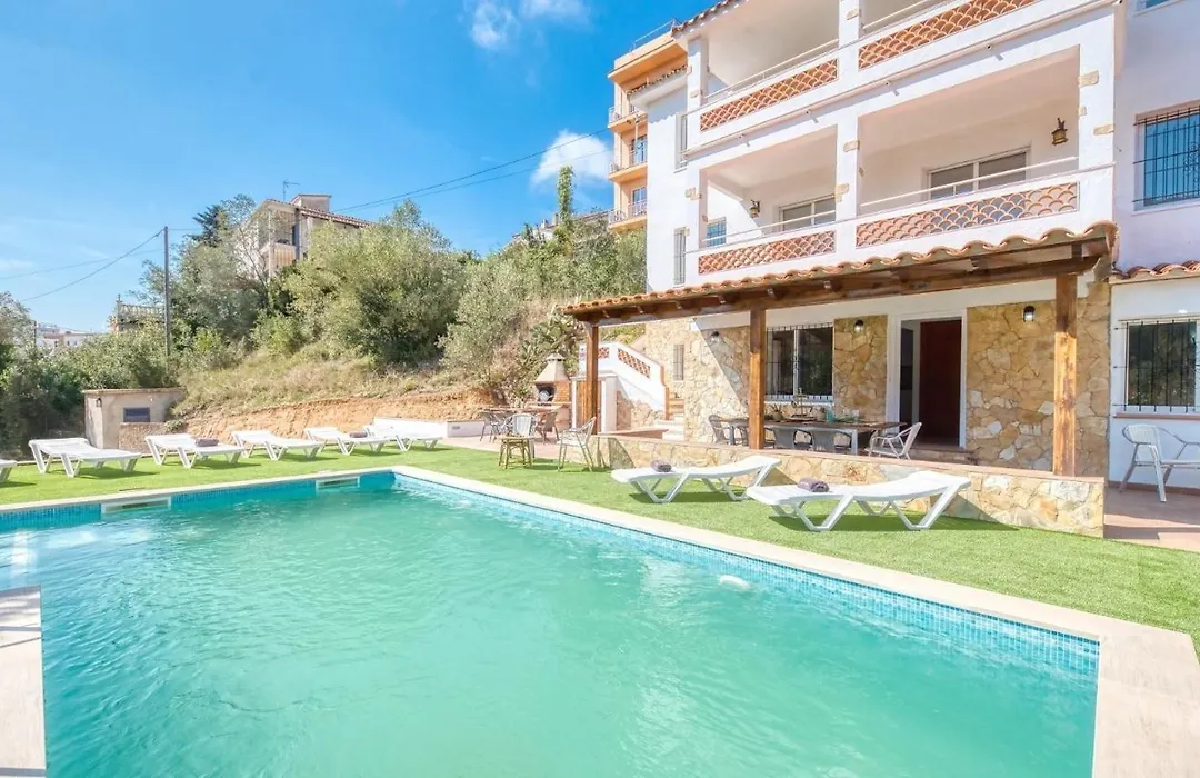 Costacabana - Villa Pilar-1