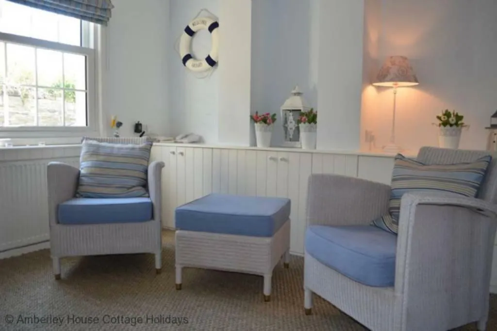 Tackleway Cottage-1