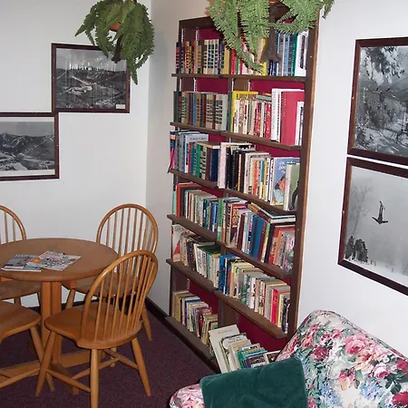 Cascades Lodge-2