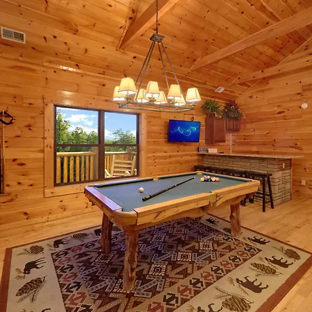Private Theater Room Hot Tub Game Room-3