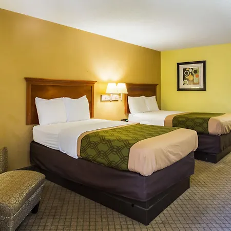 Econo Lodge-3