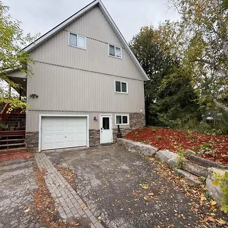 5 Bedrooms, Mountain Views, Steps From Blue Mountain Village, Hot Tub, Bbq-2