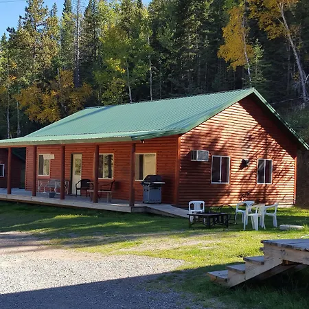 Cole Cabins-3