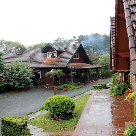 Hotel Fioreze Chales-3