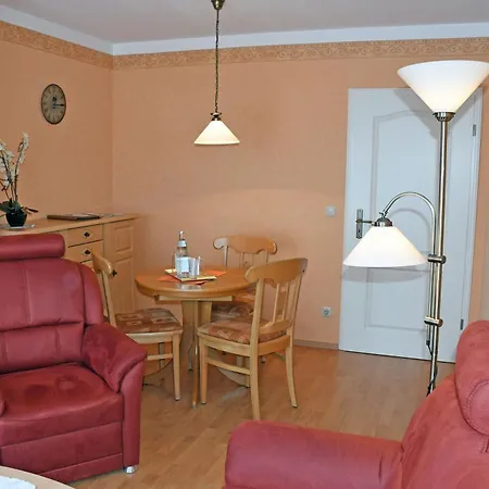 Villa Vitalis - Appartements und Wellness auf Rügen-3
