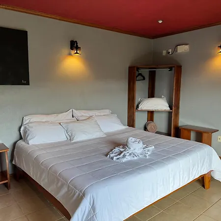 Rainbow Valley Lodge Costa Rica-3