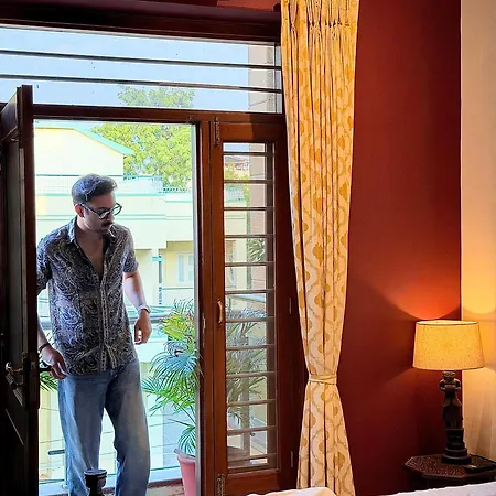 Karni Nivvas - Luxury Redefined-2