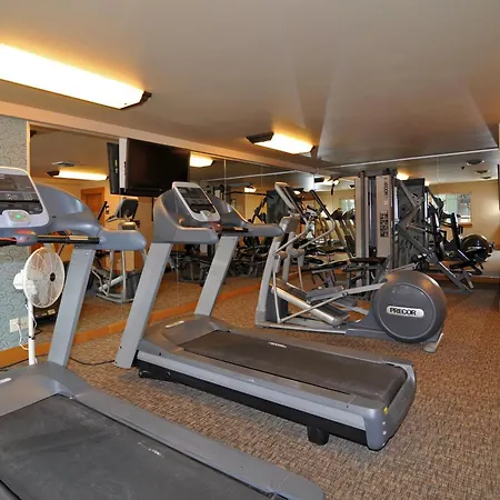 Lakeside Lodge And Suites-3