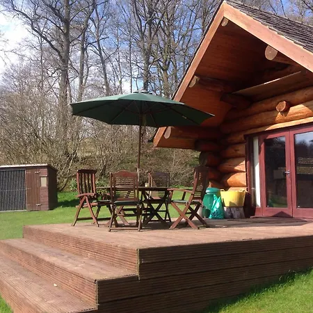 Lyne View, Log Cabin-3