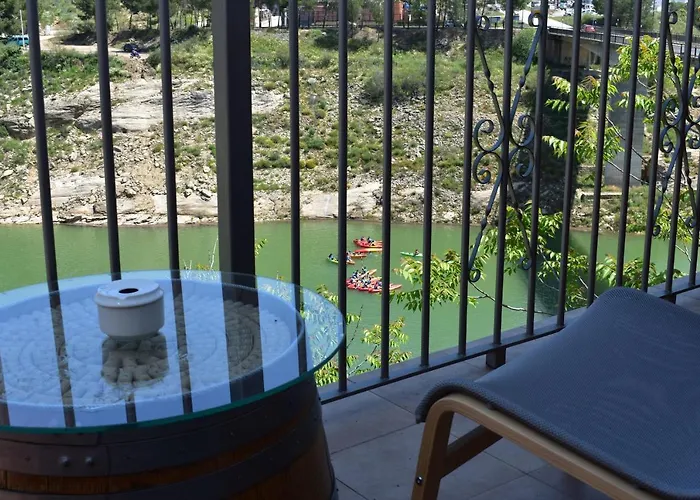 Hotel: Iznájar Suites