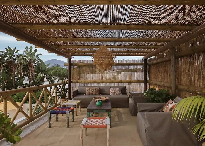 Villa Lily