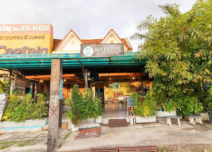 Oyo 75304 Riverside Guesthouse