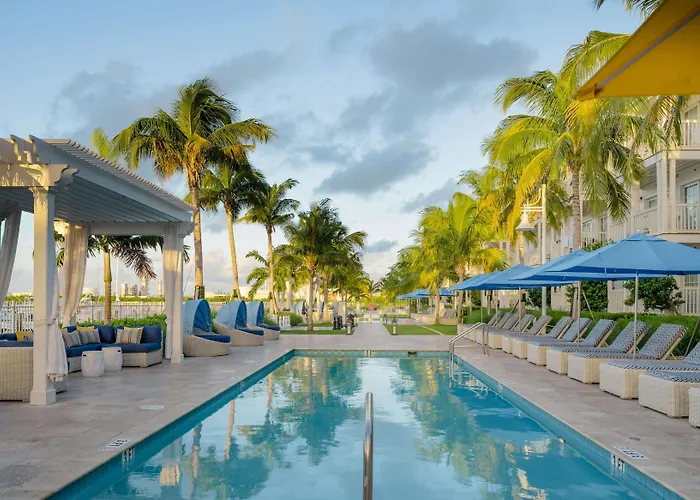 Pet Friendly hotel: Oceans Edge Key West