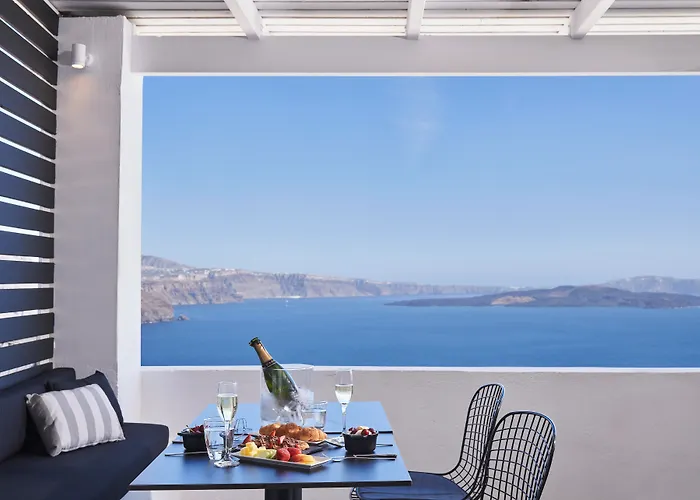 Dog friendly hotels Mr And Mrs White Oia - Santorini