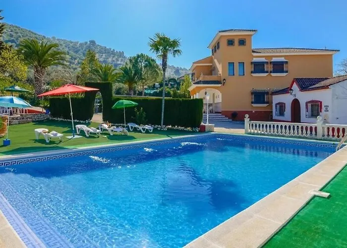 Hacienda La Toscana