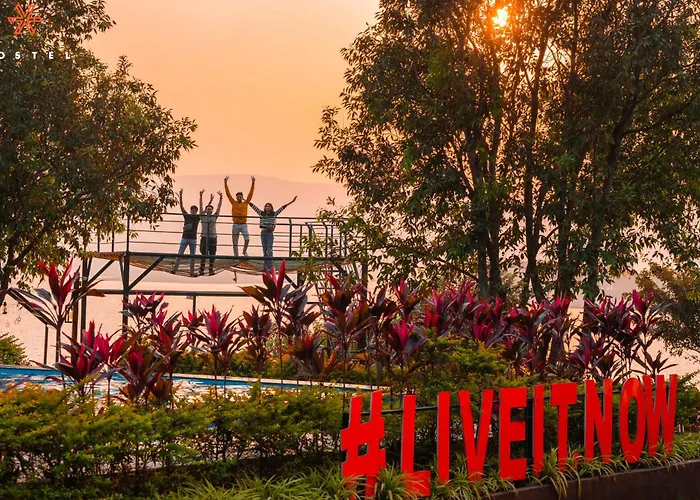 Hotel near College: Zostel Plus Lonavala